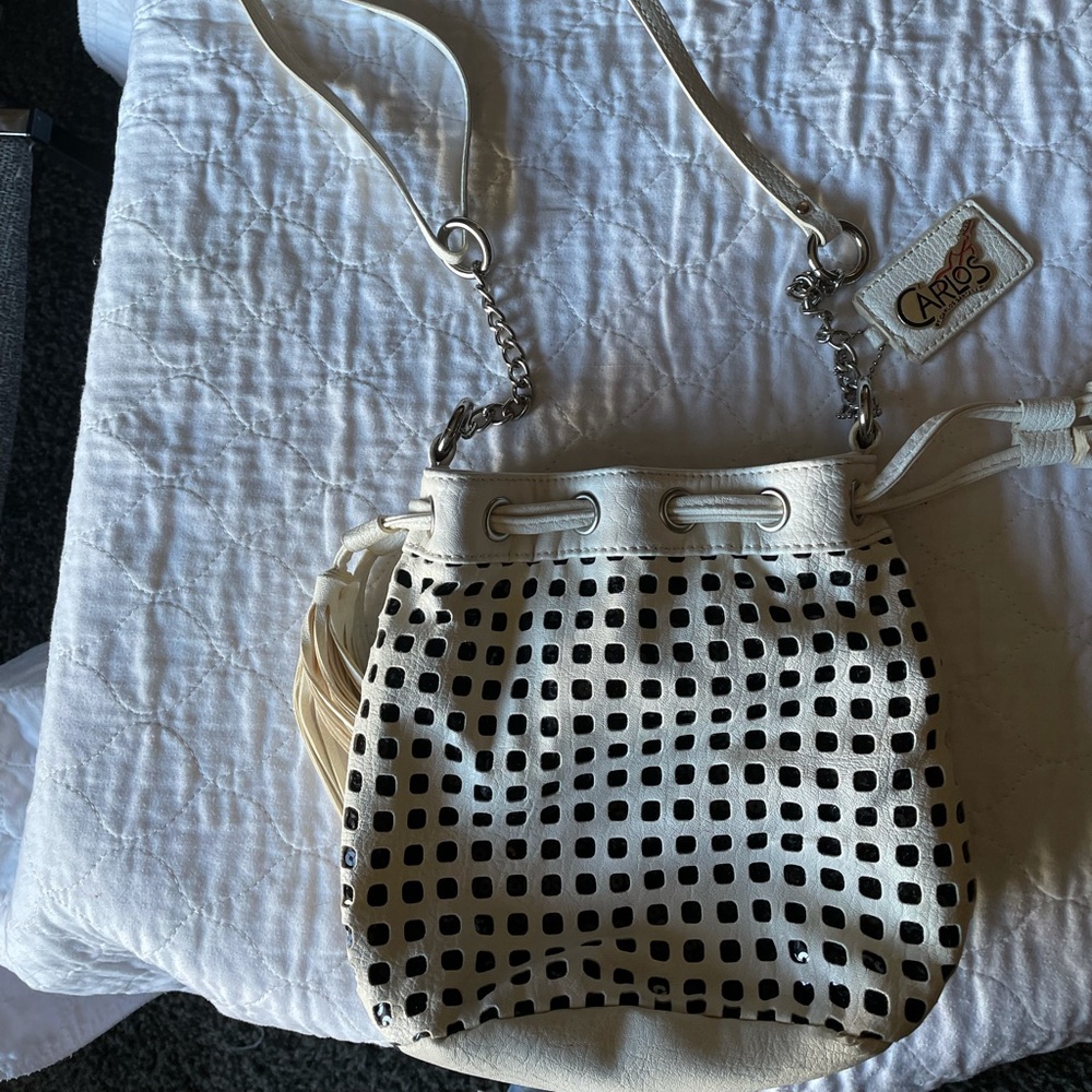 🎀🎀Boho handbag by Carlos Santana. Off white/brownish gold. Great condition